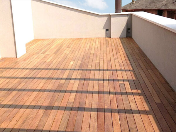 plateatico terrazzo con pavimentazione da esterno in legno
